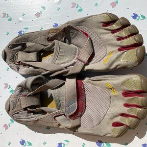 Vibram Five Finger Women's Gary Barefoot Slip On Running Shoes W4423 Size 40